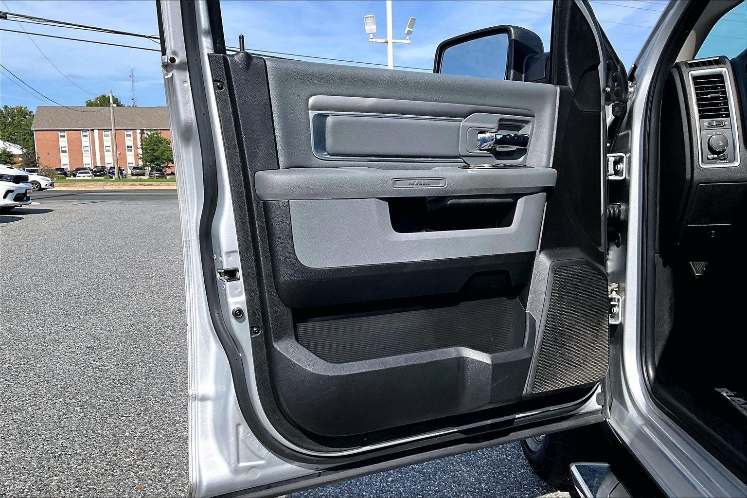 2019 RAM 1500 Classic Lone Star Crew Cab 4x2 5'7' Box