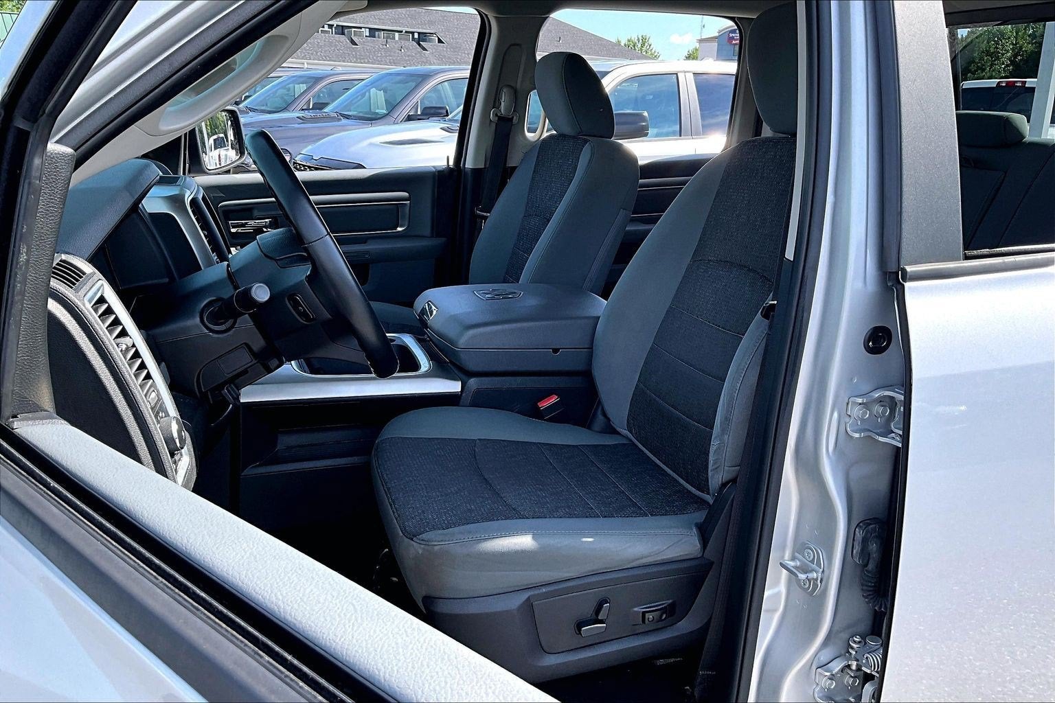 2019 RAM 1500 Classic Lone Star Crew Cab 4x2 5'7' Box