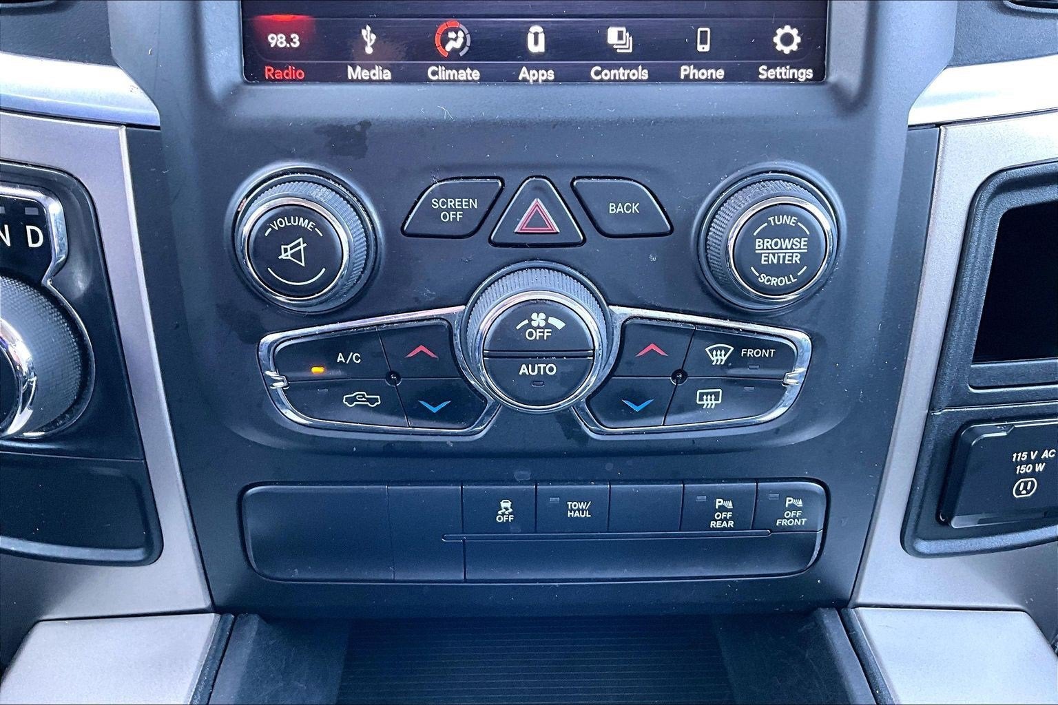 2019 RAM 1500 Classic Lone Star Crew Cab 4x2 5'7' Box