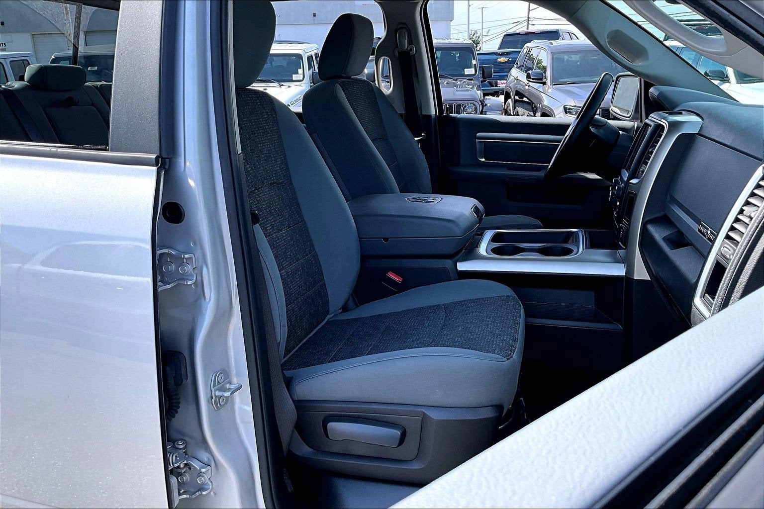 2019 RAM 1500 Classic Lone Star Crew Cab 4x2 5'7' Box