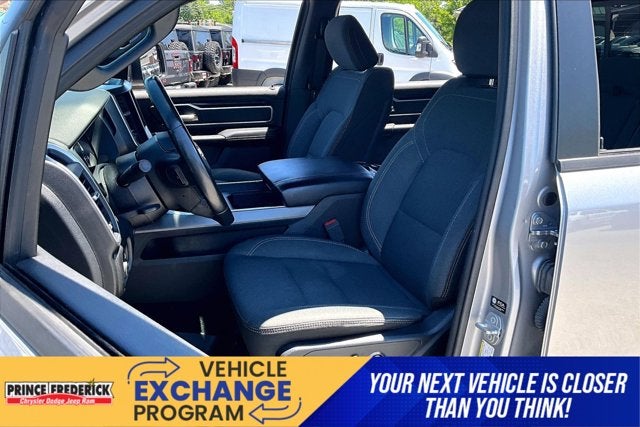 2021 RAM 1500 Big Horn Crew Cab 4x4 5'7' Box