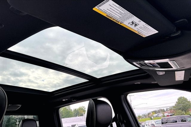2021 RAM 1500 Limited Crew Cab 4x4 5'7' Box