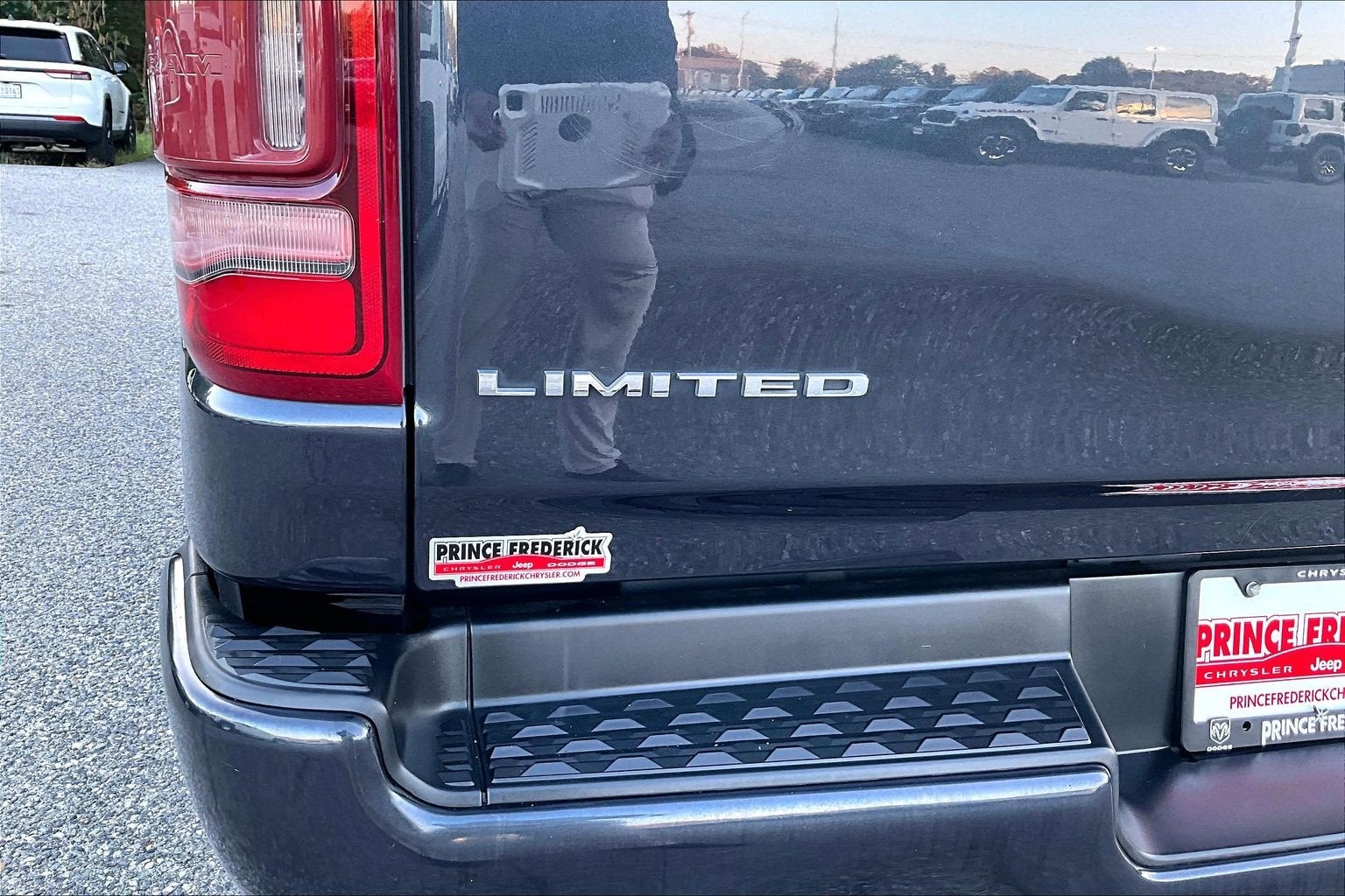 2020 RAM 1500 Limited Crew Cab 4x4 5'7' Box