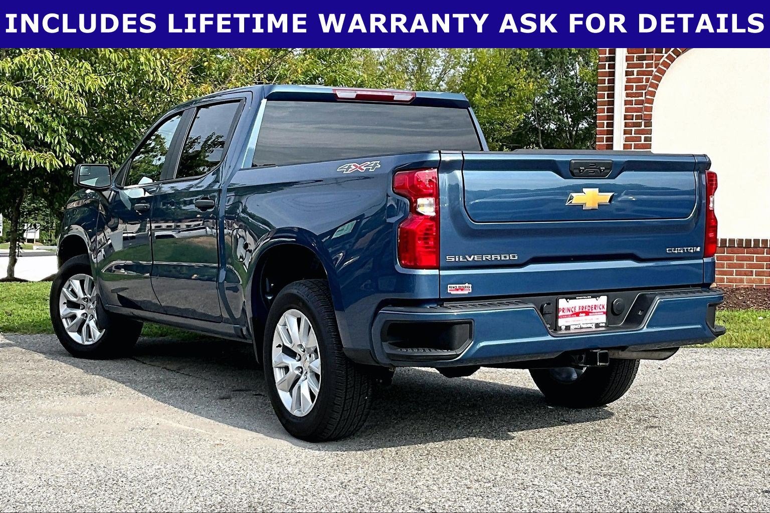2024 Chevrolet Silverado 1500 4WD Crew Cab Short Bed Custom