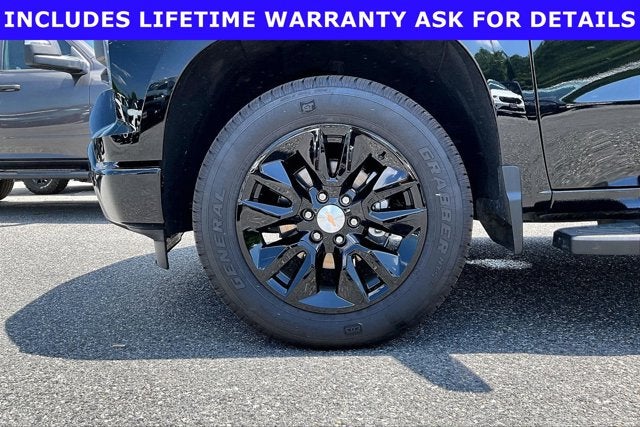 2025 Chevrolet Silverado 1500 4WD Double Cab Standard Bed Custom