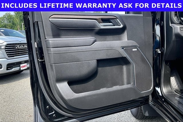 2025 Chevrolet Silverado 1500 4WD Crew Cab Standard Bed RST