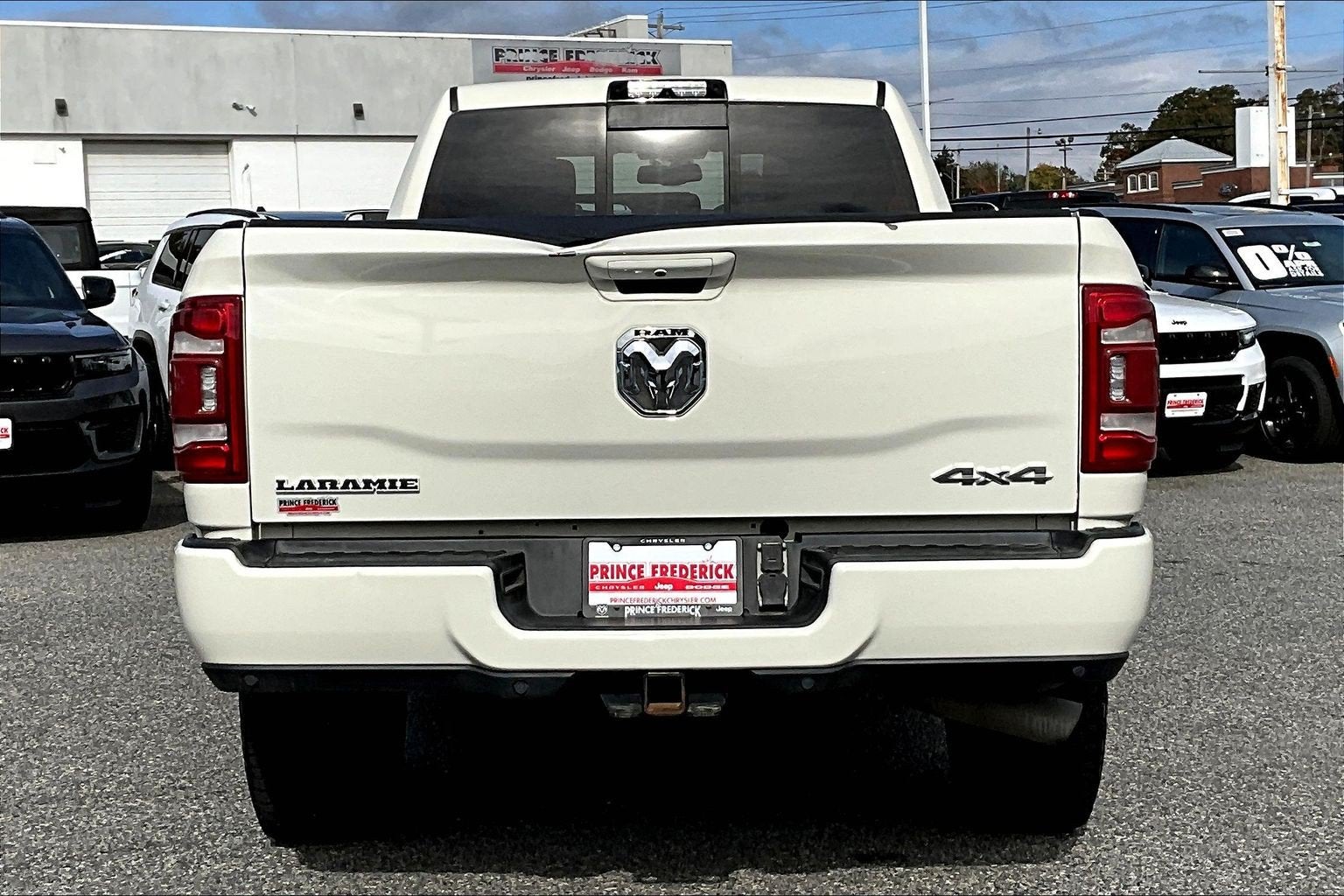 2020 RAM 3500 Laramie Crew Cab 4x4 8' Box