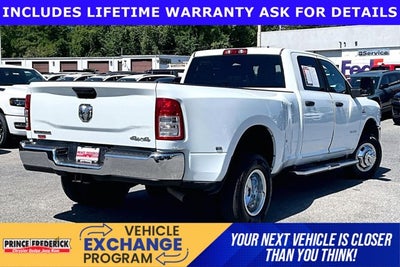 2024 RAM 3500 Big Horn Crew Cab 4x4 8' Box