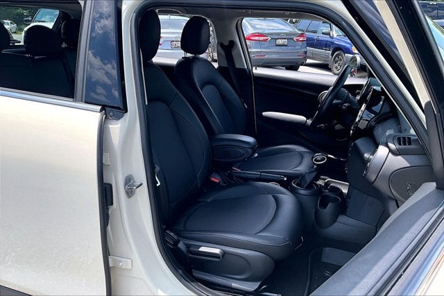 2017 MINI Hardtop Cooper