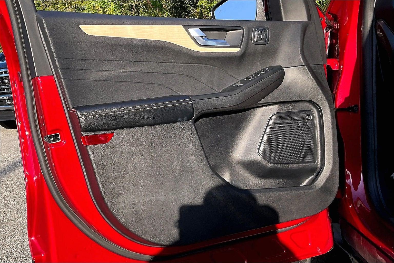 2022 Ford Escape Titanium Hybrid