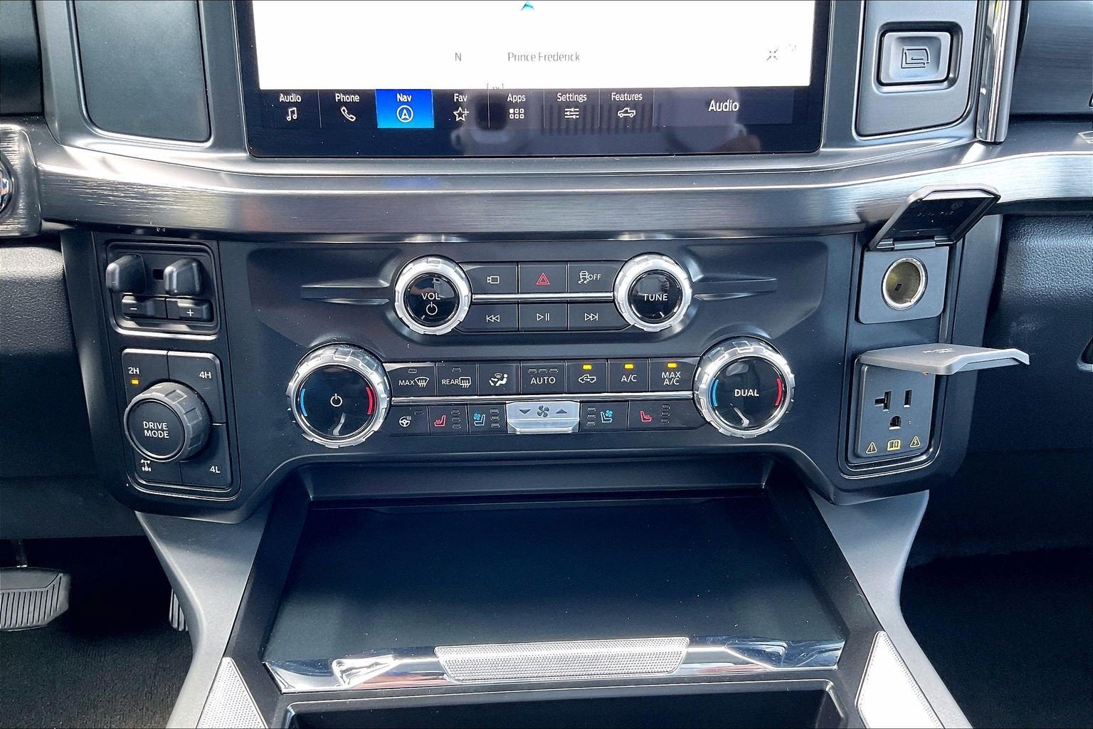 2025 Ford Super Duty F-250 SRW LARIAT