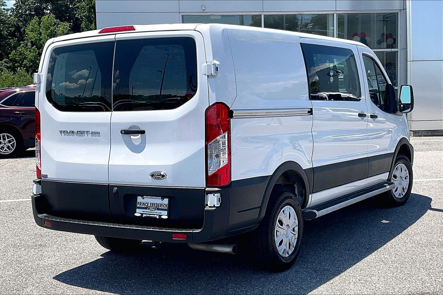 2025 Ford Transit Cargo Van T-250 130" Low Rf 9070 GVWR RWD