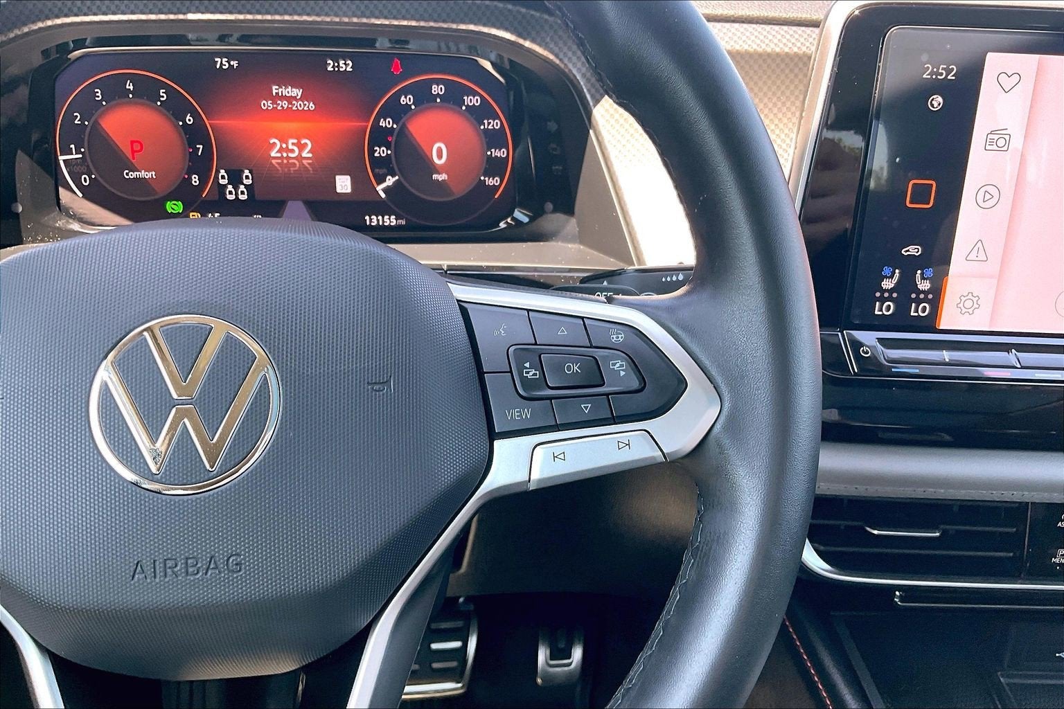 2024 Volkswagen Atlas 2.0T Peak Edition SEL