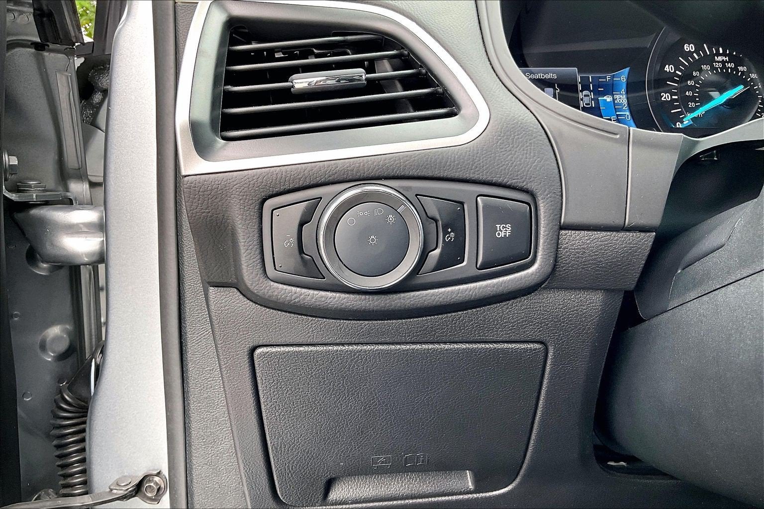 2024 Ford Edge SE