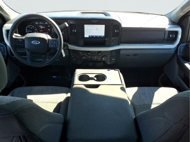 2026 Ford Super Duty F-350 DRW XLT