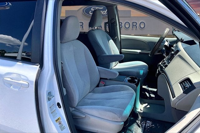 2012 Toyota Sienna LE