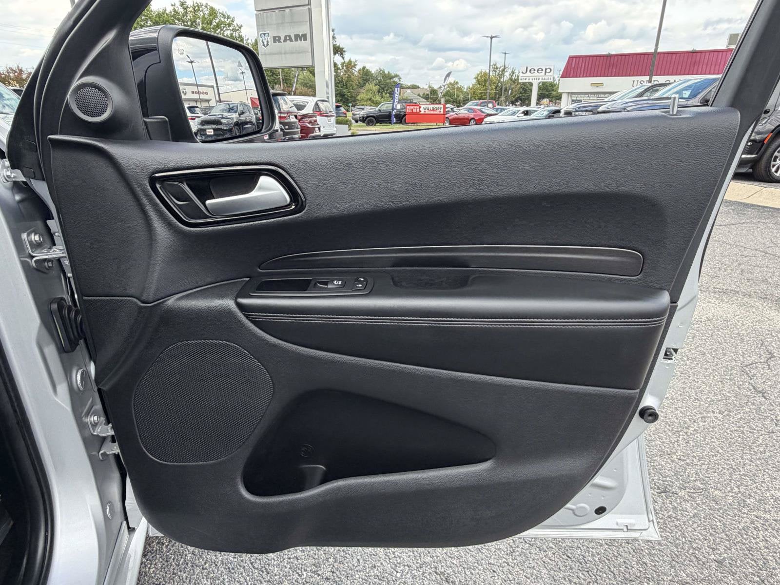 2024 Dodge Durango SXT
