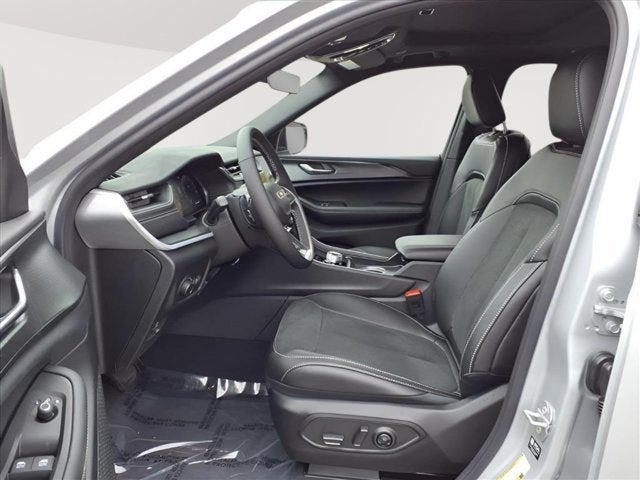 2025 Jeep Grand Cherokee Altitude X 4x4