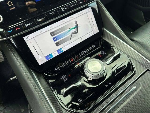 2024 Jeep Grand Wagoneer L Series II 4x4