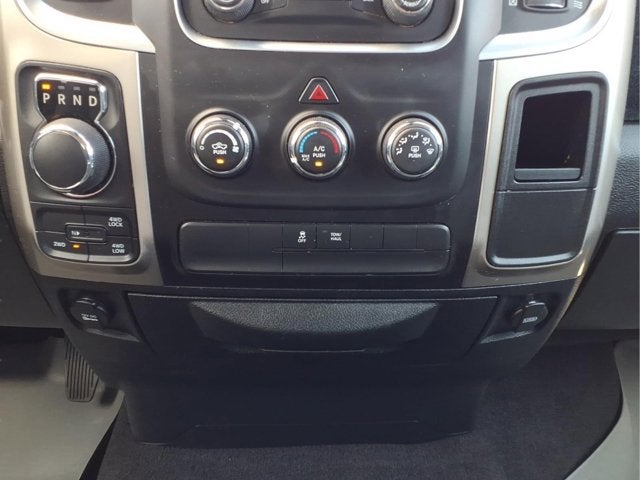 2017 RAM 1500 SLT Quad Cab 4x4 6'4' Box