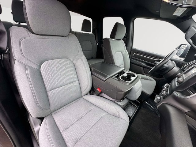 2023 RAM 1500 Big Horn Quad Cab 4x4 6'4' Box