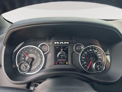 2023 RAM 1500 Big Horn Crew Cab 4x4 5'7' Box