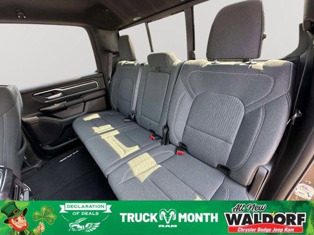 2022 RAM 1500 Big Horn Crew Cab 4x4 5'7' Box