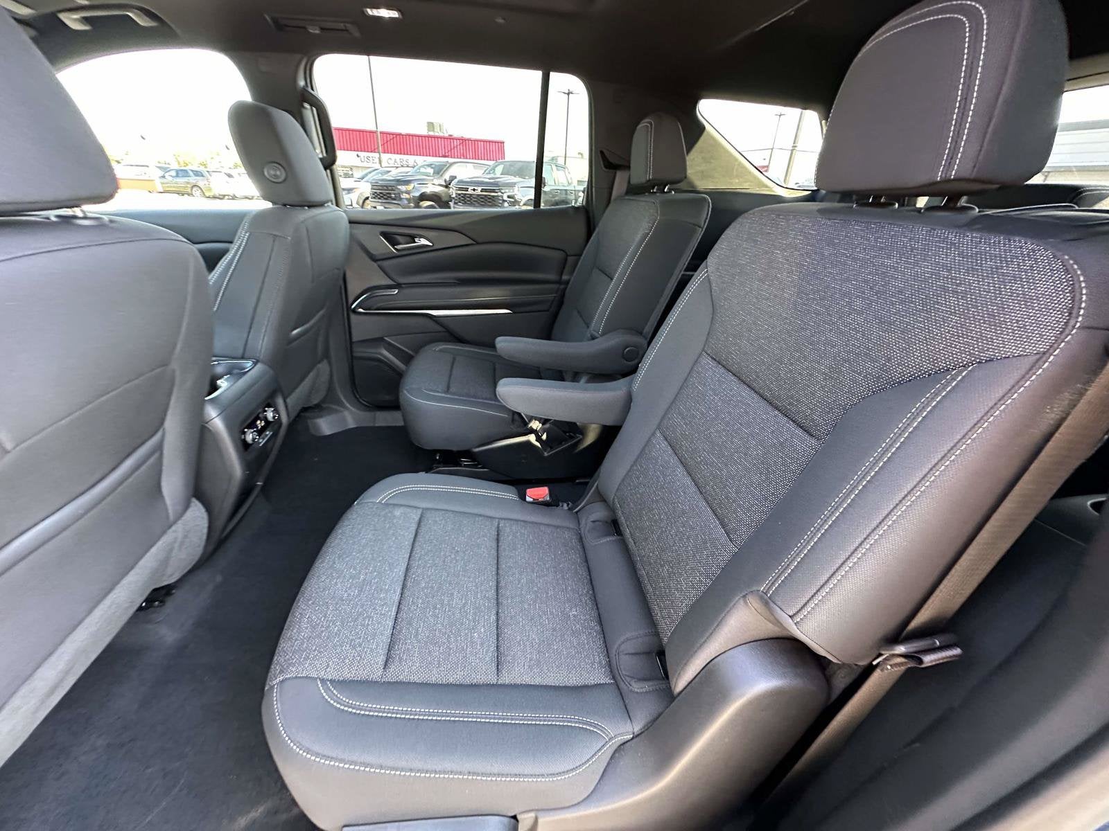 2025 Chevrolet Traverse AWD LT