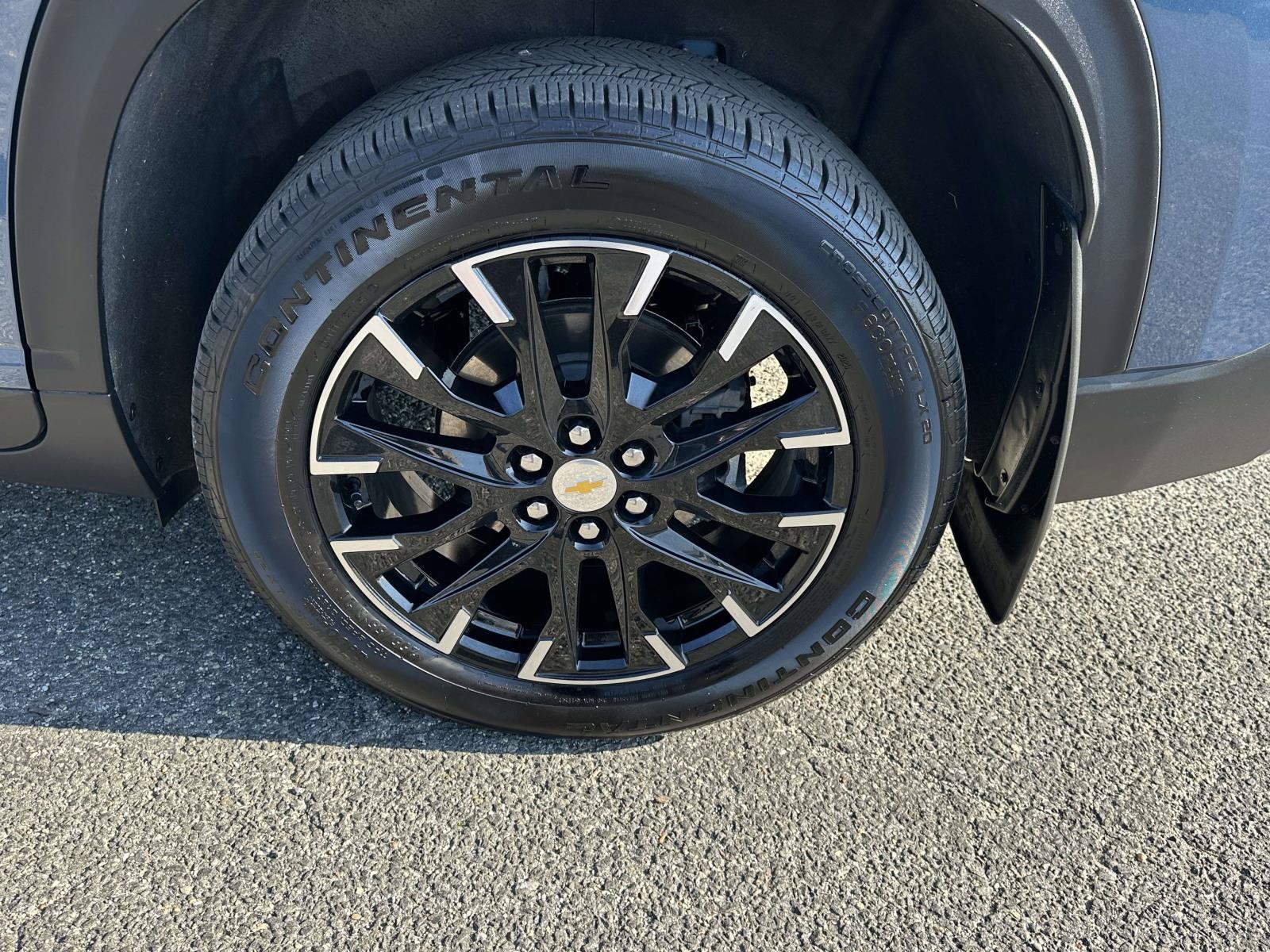 2025 Chevrolet Traverse AWD LT