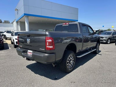 2022 RAM 2500 Big Horn Crew Cab 4x4 6'4' Box