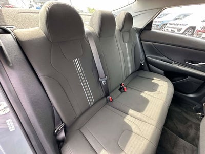 2022 Hyundai Elantra SEL