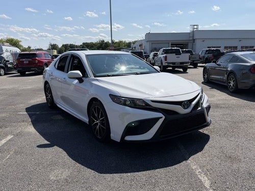2024 Toyota Camry SE
