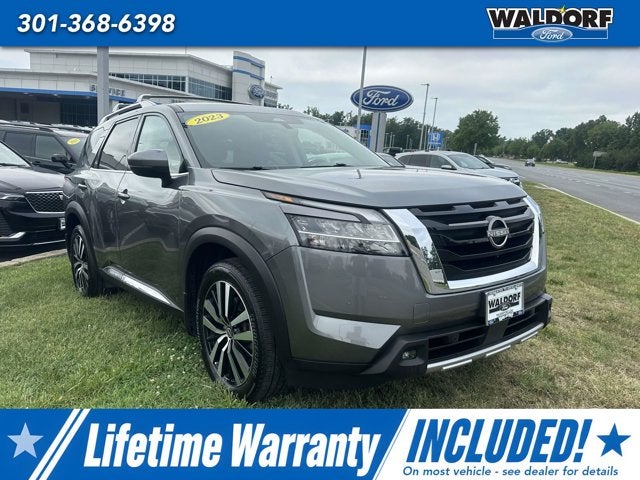 2023 Nissan Pathfinder Platinum