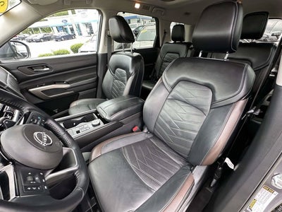 2023 Nissan Pathfinder Platinum