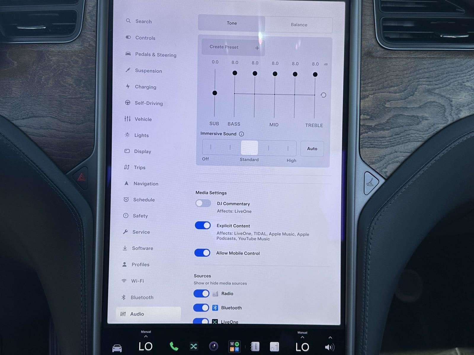 2020 Tesla Model X Base