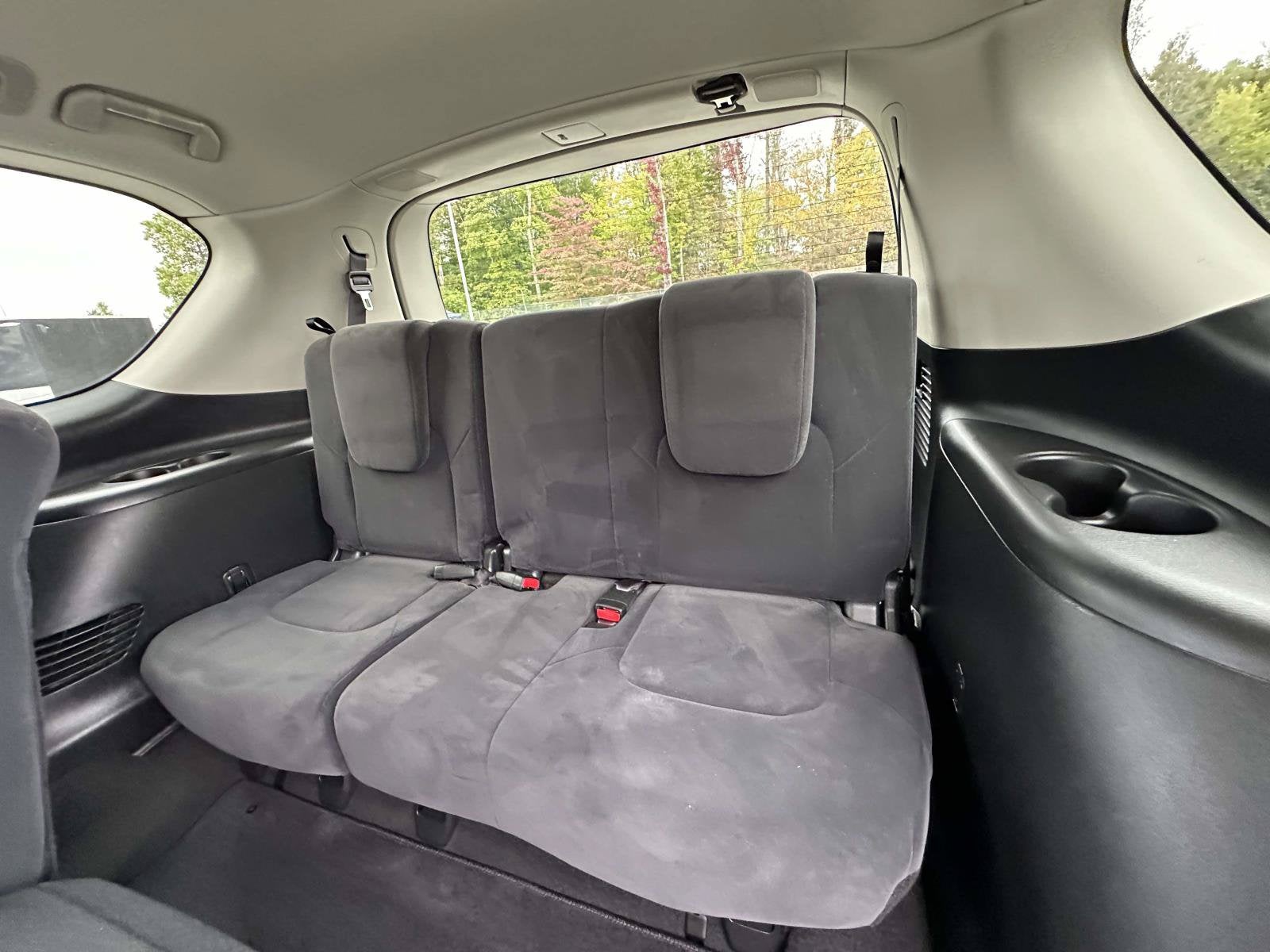 2017 Nissan Armada SV