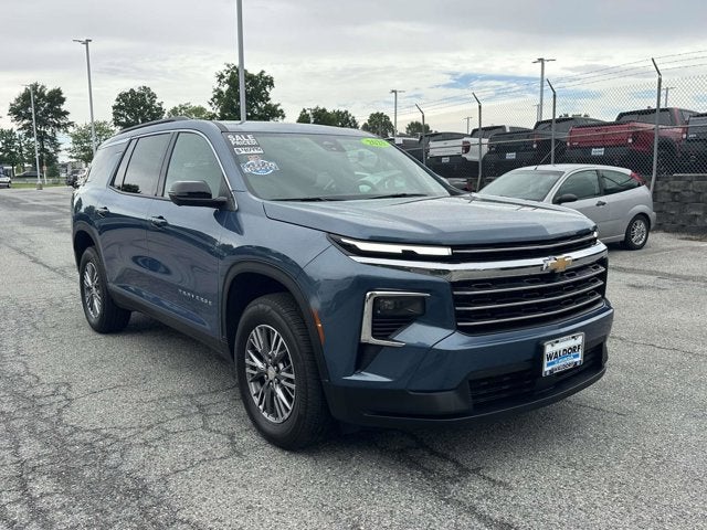 2025 Chevrolet Traverse FWD LT