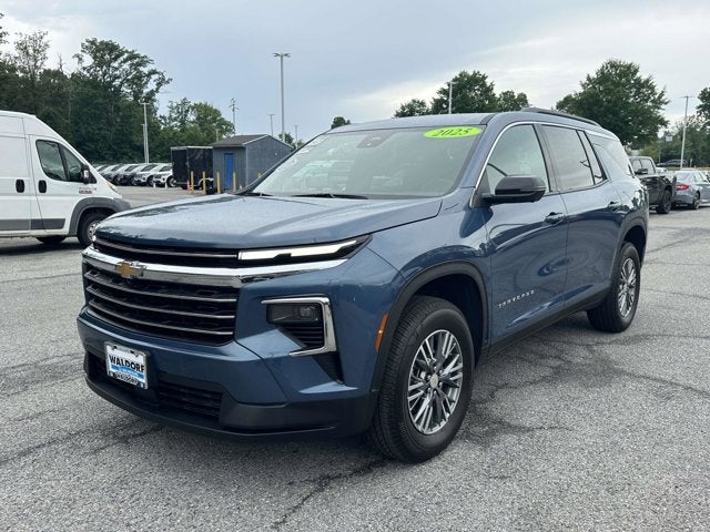 2025 Chevrolet Traverse FWD LT