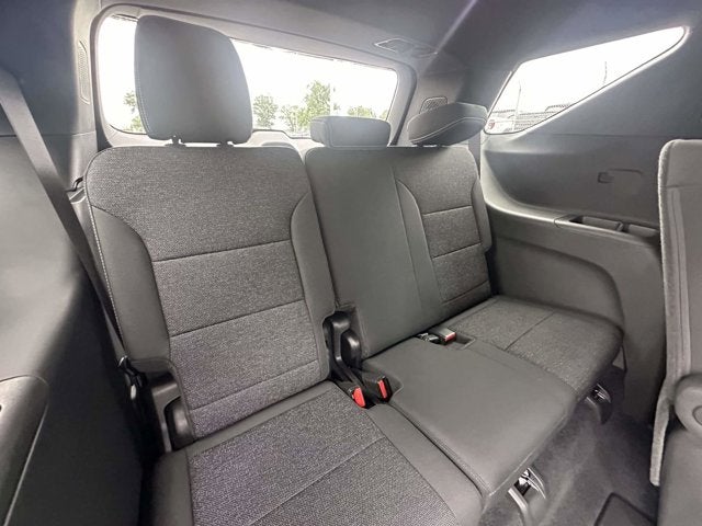 2025 Chevrolet Traverse FWD LT