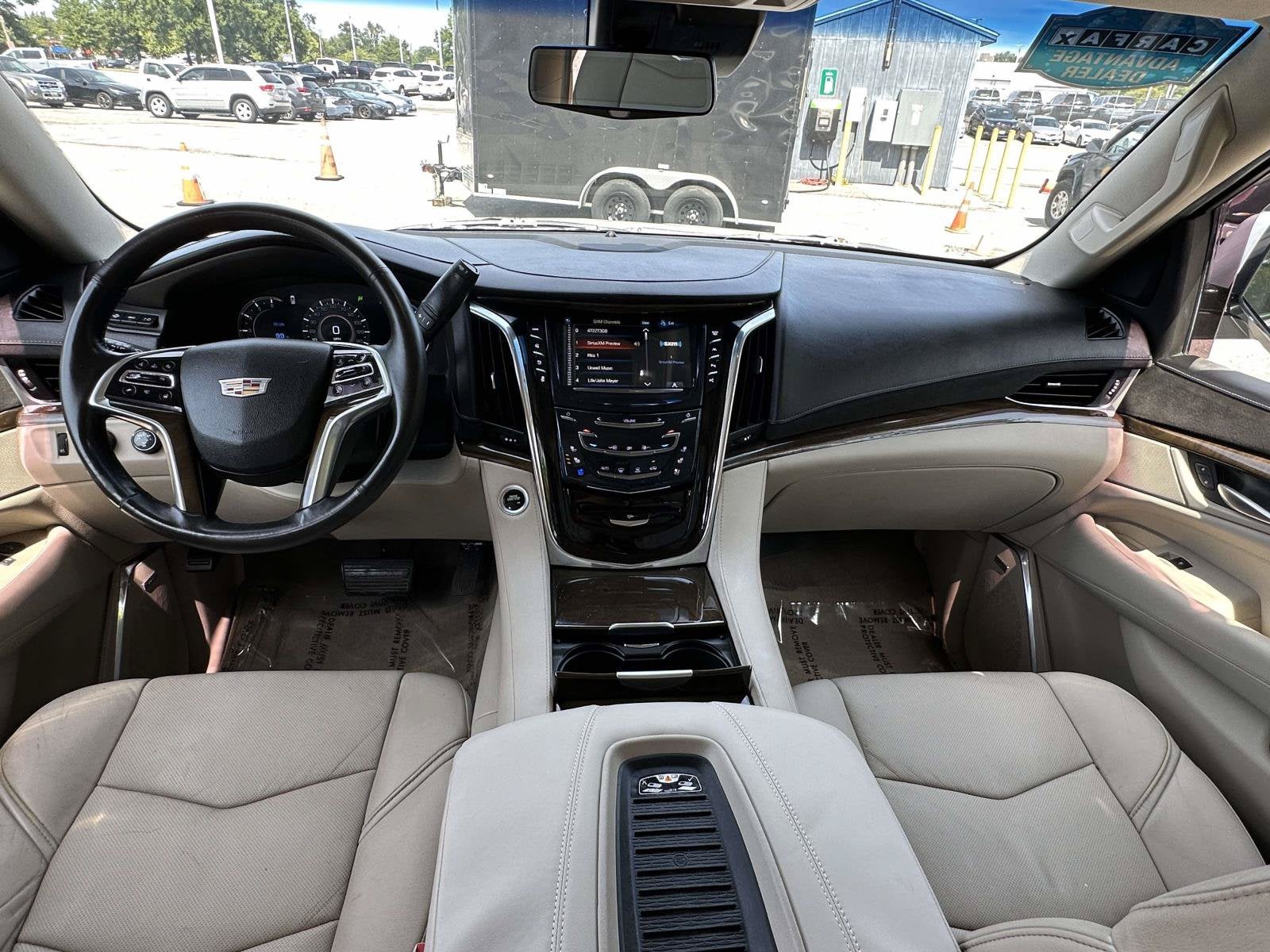 2018 Cadillac Escalade ESV Luxury