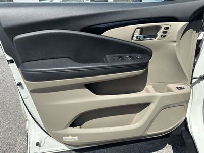 2019 Honda Pilot Touring 8-Passenger