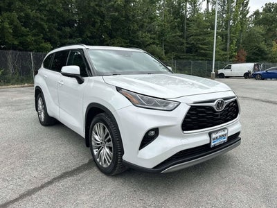 2022 Toyota Highlander Platinum