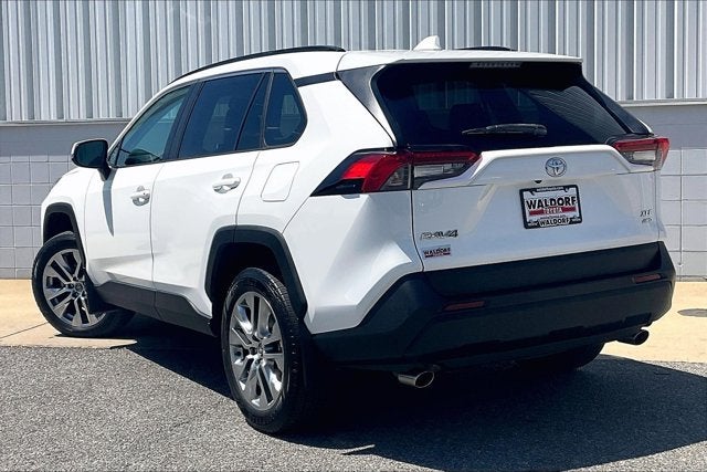 2020 Toyota RAV4 XLE Premium