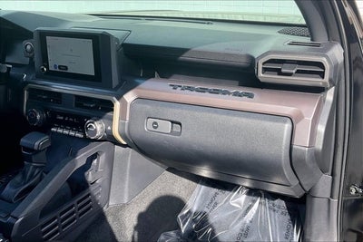 2025 Toyota TACOMA SR5 SR5