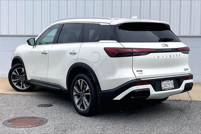2023 INFINITI QX60 LUXE