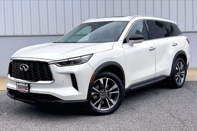 2023 INFINITI QX60 LUXE