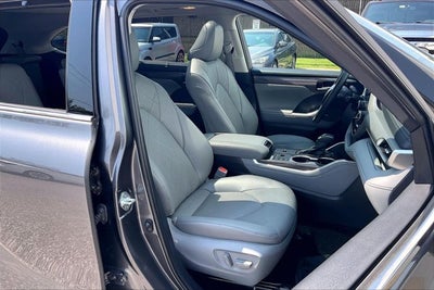 2024 Toyota Highlander Hybrid Hybrid Platinum