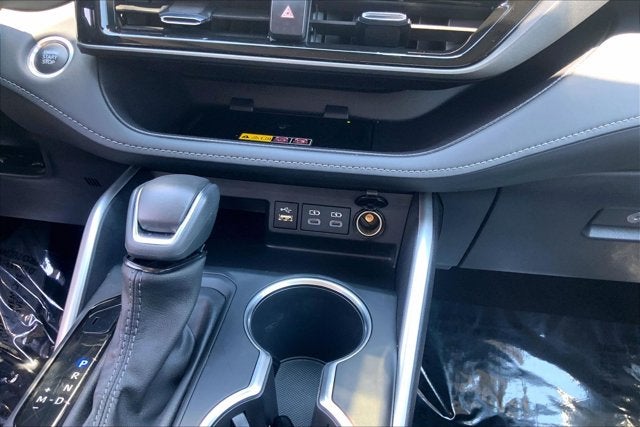 2025 Toyota Highlander XLE