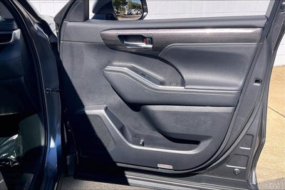 2023 Toyota Highlander Hybrid Hybrid Limited