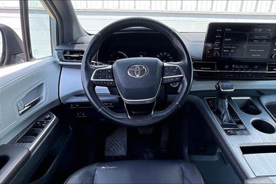 2021 Toyota Sienna XSE